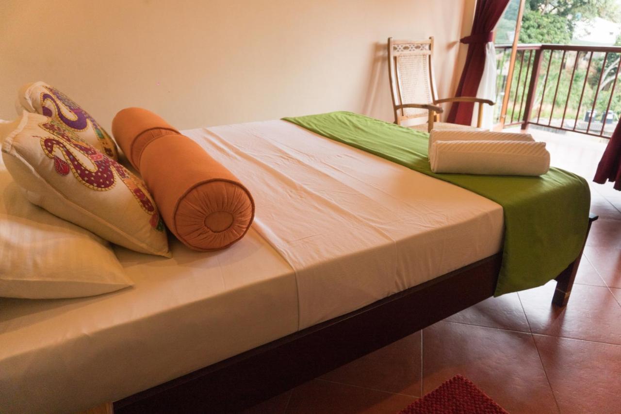 Aronka Homestay Kandy Exterior foto