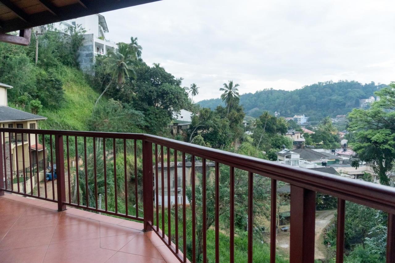 Aronka Homestay Kandy Exterior foto